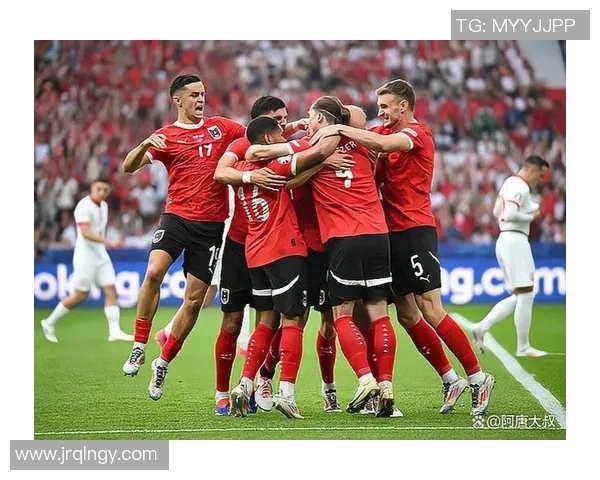 重庆排球队在欧锦赛积分榜上以77分稳居第一名展现强劲实力