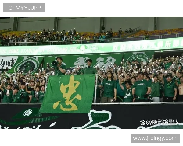 今年令人痛心的消息足球明星的离世让球迷心碎 今年令人痛心的消息足球明星的离世让球迷心碎