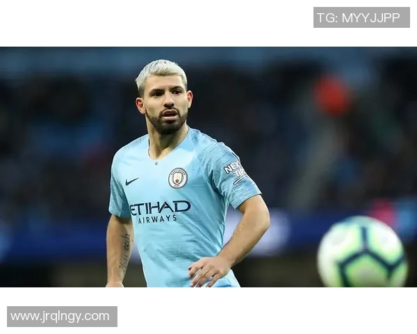 足球明星的低级失误背后隐藏的心理因素与职业生涯影响分析 足球明星的低级失误背后隐藏的心理因素与职业生涯影响分析